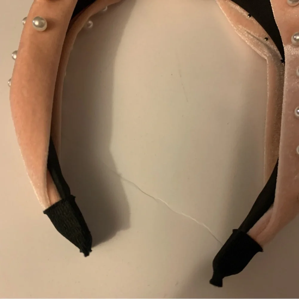 5 for 20 Nordstrom light pink velour pearl studded top knot headband - Picture 5 of 5